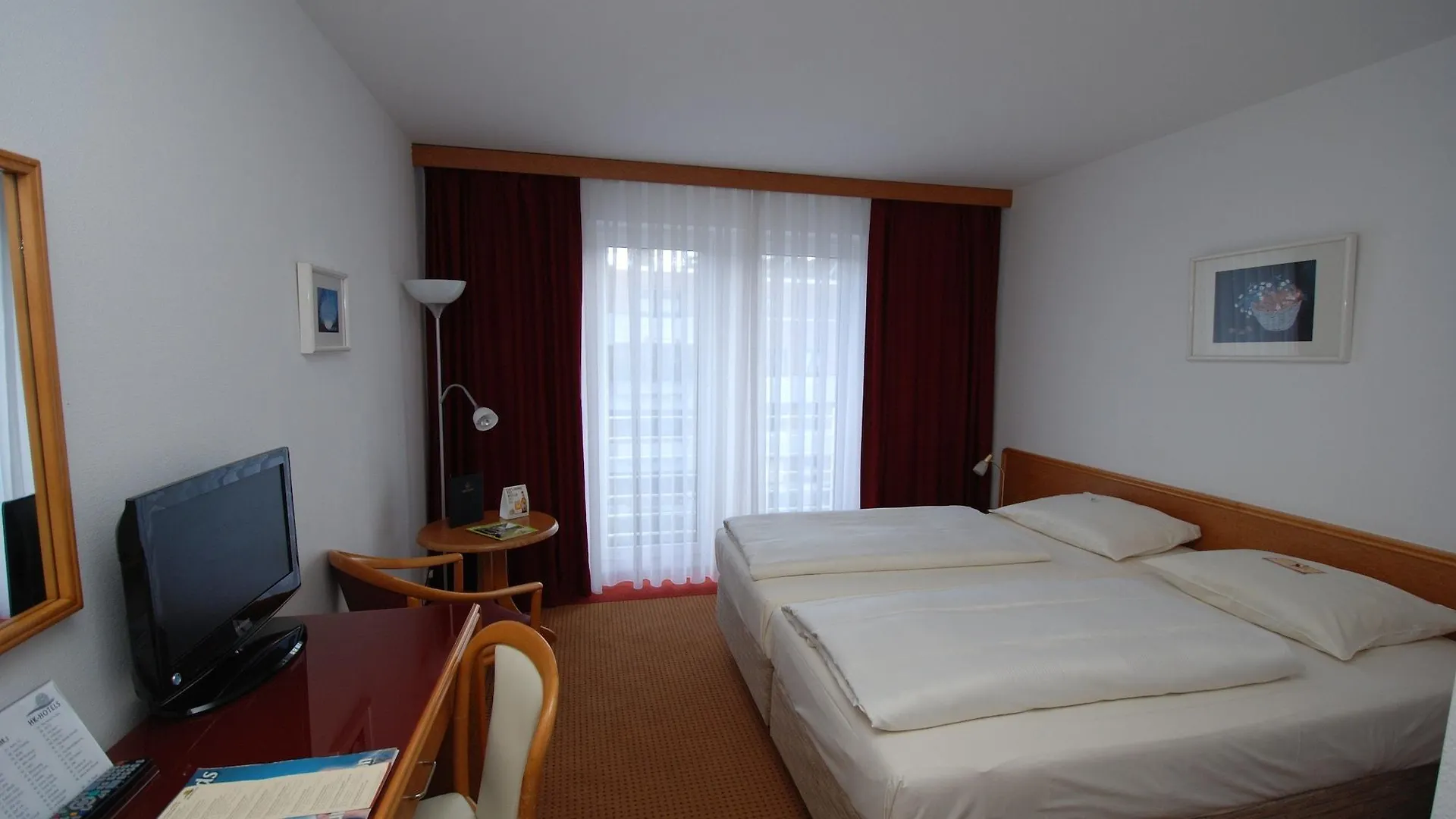 Hk Hotel Duesseldorf City 4*, Düsseldorf
