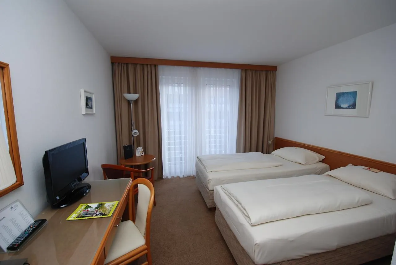 Hk Hotel Duesseldorf City 4*, Düsseldorf